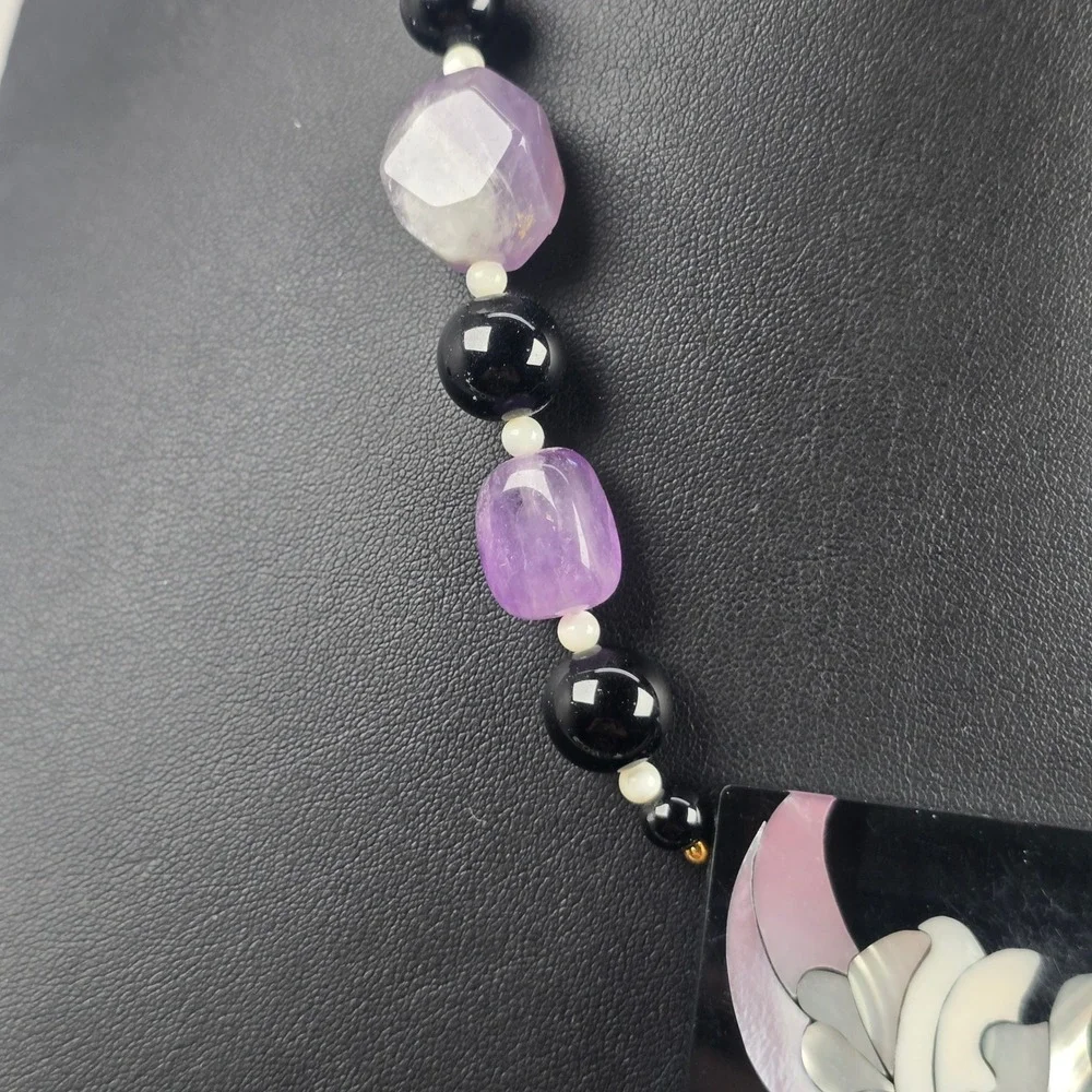 Vintage Lee Sands Mother of Pearl Floral Inlay Necklace Amethyst Black Beads 17